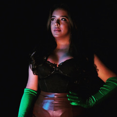 BombshellinfullBloom