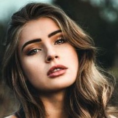 Jacqueline     🎼