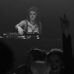 Girl.Groovin’