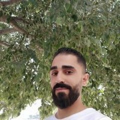 قصيدة من انا ل الشاعر اليمني أسامة الرضي