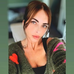 karen Elizabeth 💋