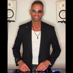 Martyn Green Music