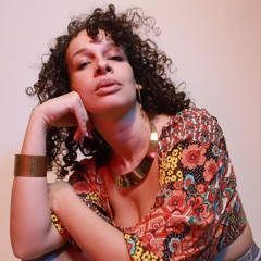 Caro Vola