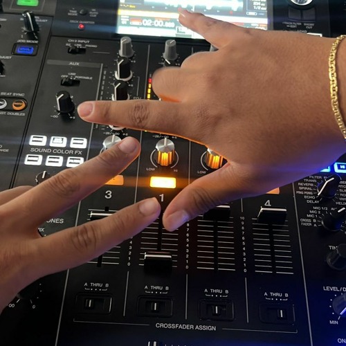 Esteban Mejia - DJ — artist photo