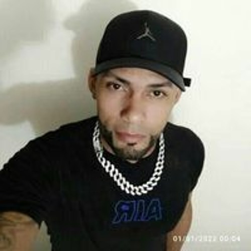 Oliver Belisario’s avatar
