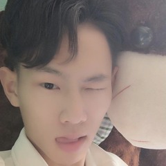 Cậu bé chơi đá 🧊