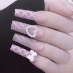 Whosechloee