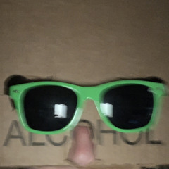 Duvois and the ripped socks