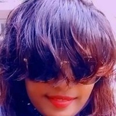 Xæàxel Dê Qûèéñ