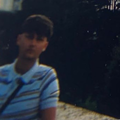 Rossington (@fuckrossington)