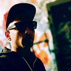 Michael Winkler.....[KNTR]