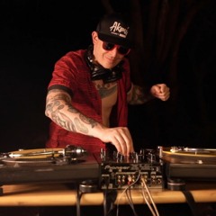 DJ Arlo