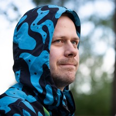 Niko Levari