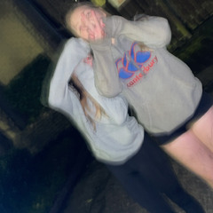 Carly j🏴󠁧󠁢󠁳󠁣󠁴󠁿