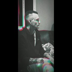 MC Jhow Jhow - Fudendo Sua Melhor Amiga, Rasgando Sua Prima E Comendo Você
