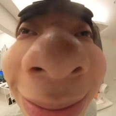 평범하지만 특이하고 이상하지만 정상이고 놀것 같지만 공부하는 사람같지만 사람이 맞는 사람임
