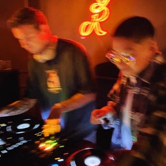 Global House set