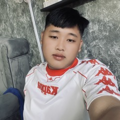 cậu bé mắt hí ✈️✈️