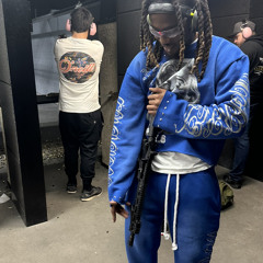 Y3