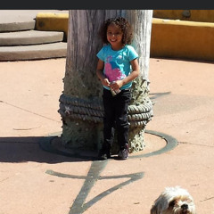 Shayline Quezada, Vidot