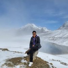 རྡོ་རྗེ་ ཕུན་ཚོགས།