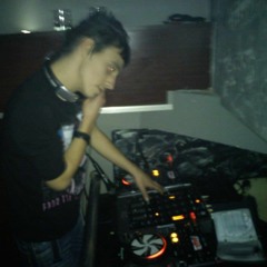 DJ   Savke