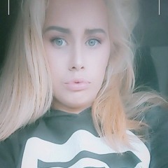 chloewharrie98x
