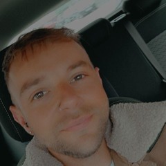Chris Larsen