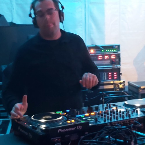 Basement Jaxx - Red Alert