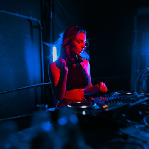 J- sin x Techno Peak Time Set 02