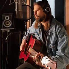 Neal "Michaelsings" Lawrence