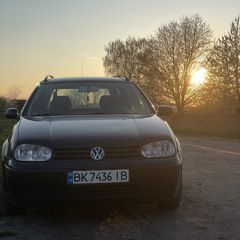 Рома Мельник