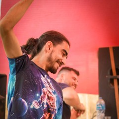 SmilelovE(נועם חבה)