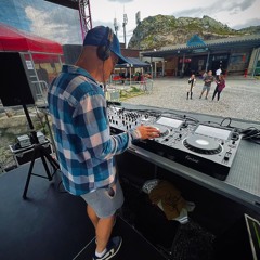 MazeWalker_dnb