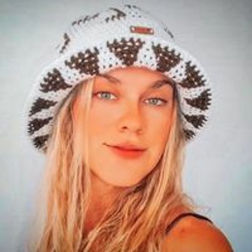 Camille Garcia’s avatar