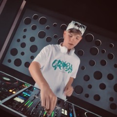 DJ LUXX
