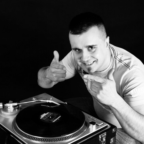 Tiesto - Traffic (Beattraax Style Remix)