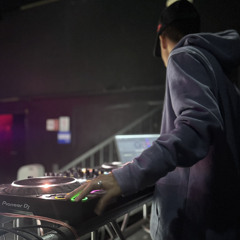 DJ MOZO