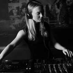 DJ ALEXIS J
