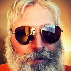 Chris Ezelle