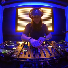 DJ  DRE