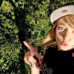 Nicole Samantha Natasha Thomson