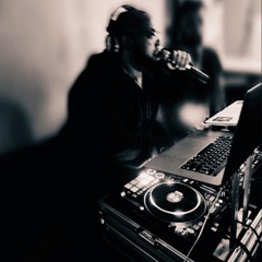 DJ Geoffrey Feelingz