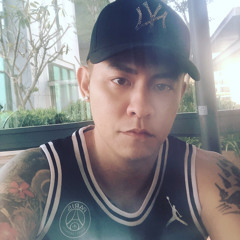 DJ 哇操