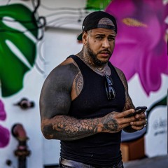 Tommy Vext