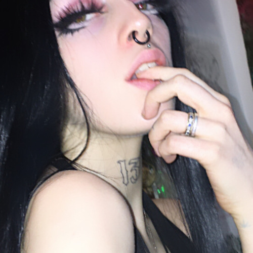 molly witch ✩ ⋆༻ ⋆’s avatar