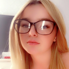 chloe avo