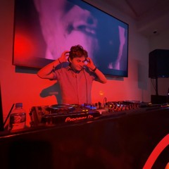 DJ KLOSEY