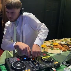 DJ Ashley lowreyy