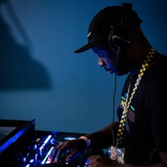 DJ AyeV